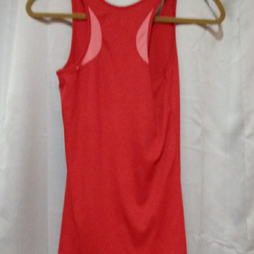 Under armour girls t shirt - Picture 3 of 4
